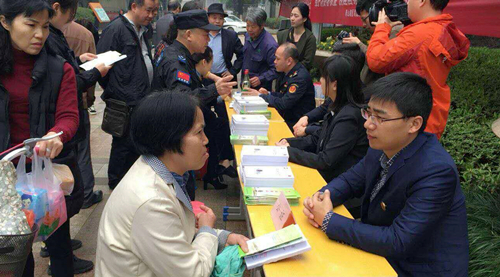 法律援助暖人心 從江西平凡農(nóng)民工求助看法律的力量
